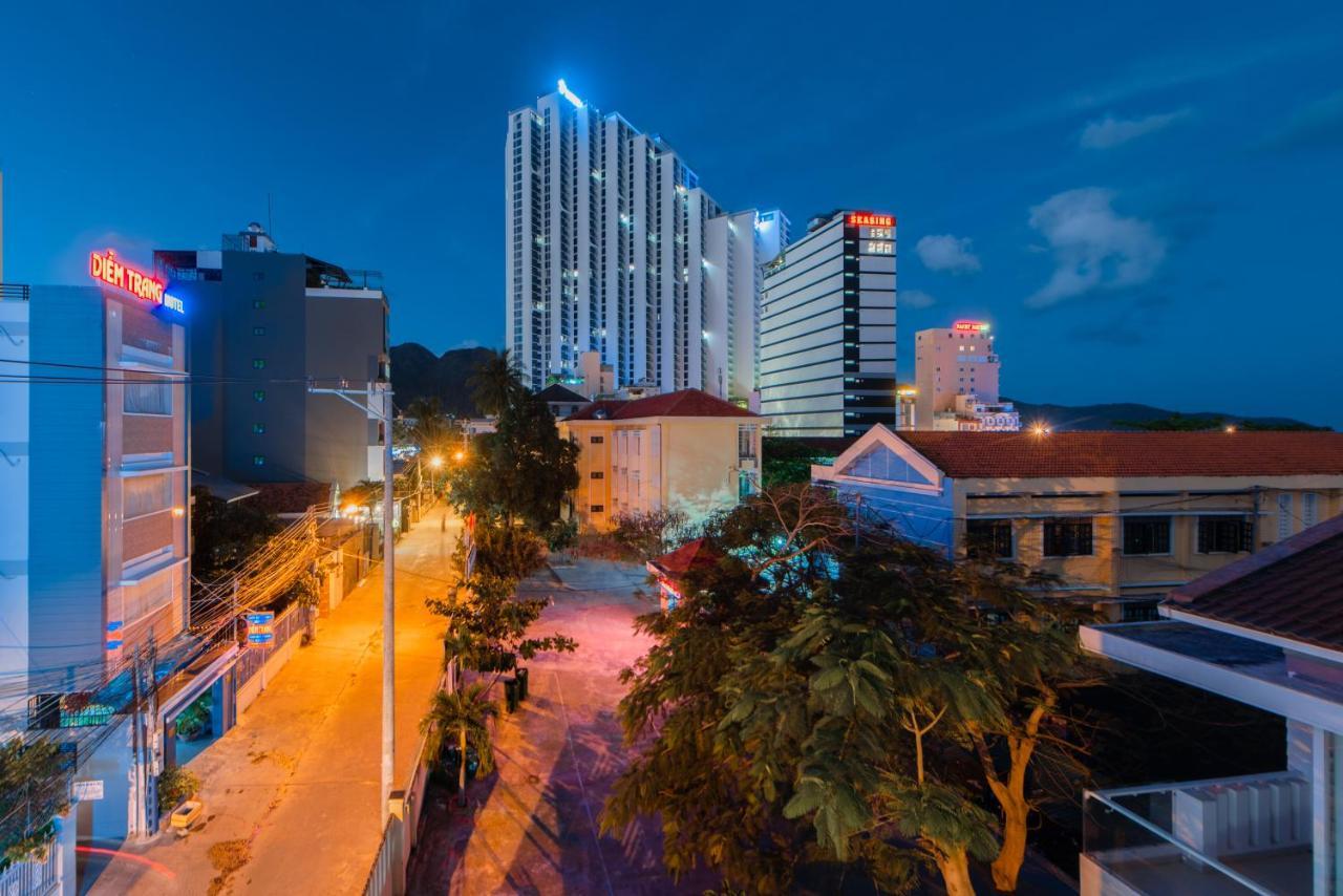 Megi Homestay Nha Trang Exteriör bild